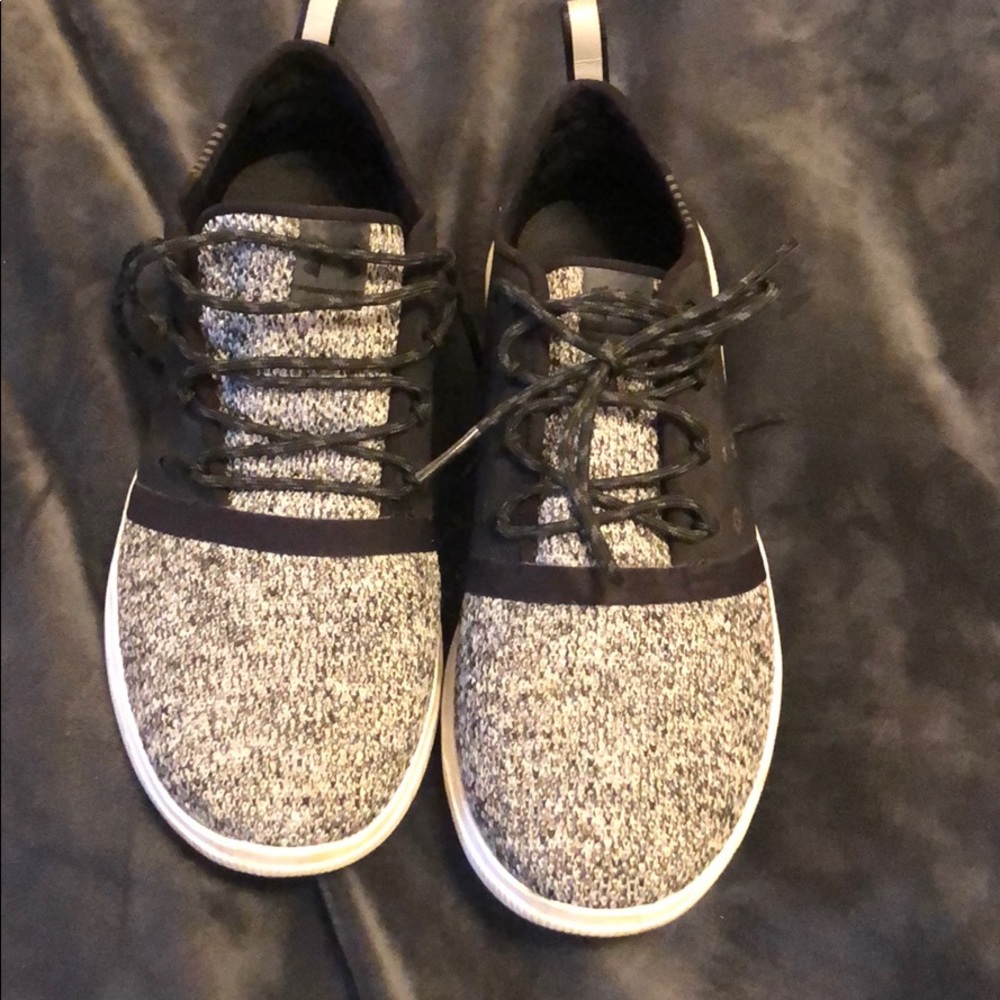 Under armor shoes